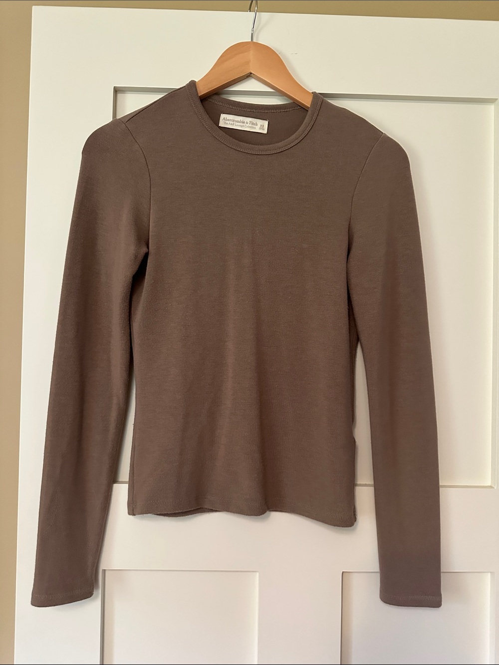Abercrombie & Fitch Women's Long-Sleeve Crewneck Top - Brown